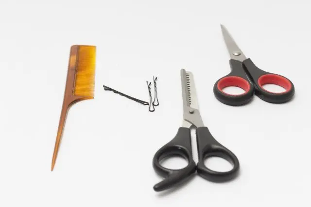 身だしなみを整えるためのサポート・トレーニング